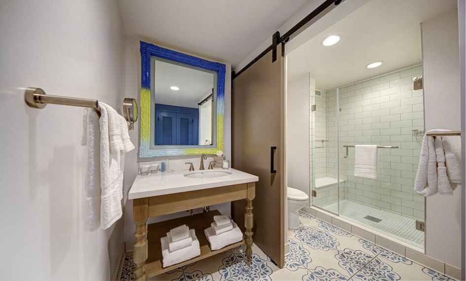 Loews Sapphire Falls Resort at Universal Orlando