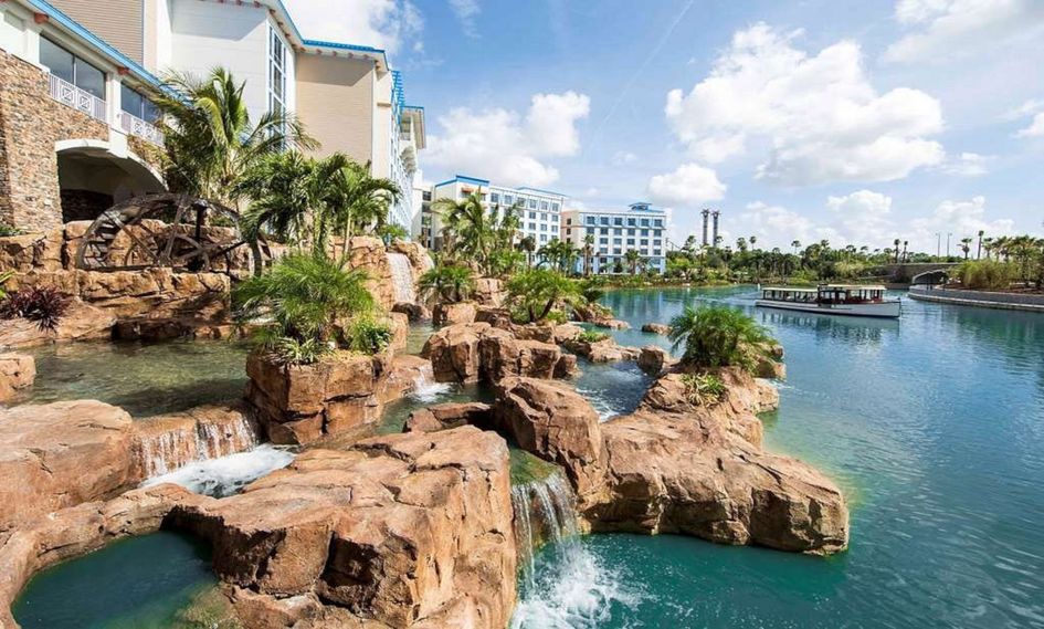 Loews Sapphire Falls Resort at Universal Orlando