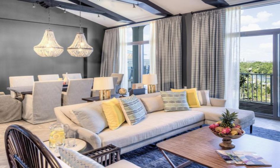 Loews Sapphire Falls Resort at Universal Orlando