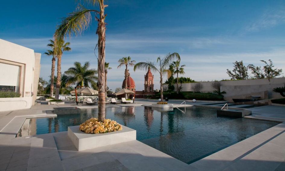 HS HOTSSON Hotel Leon