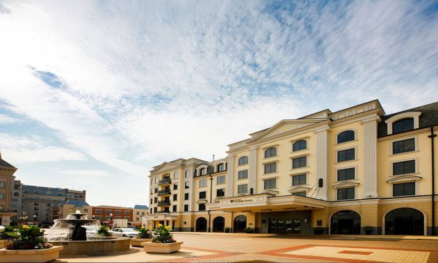 Carmel, IN,Hotel Carmichael, Autograph Collection