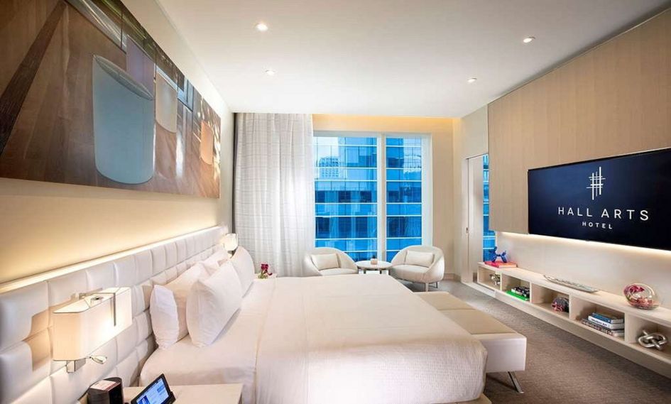 HALL Arts Hotel