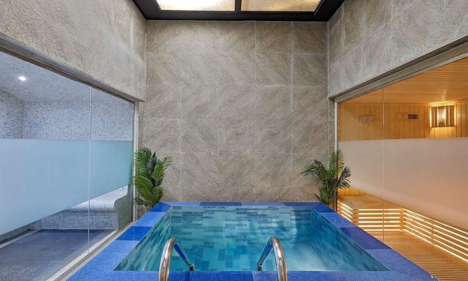 Anantara World Islands Dubai Resort