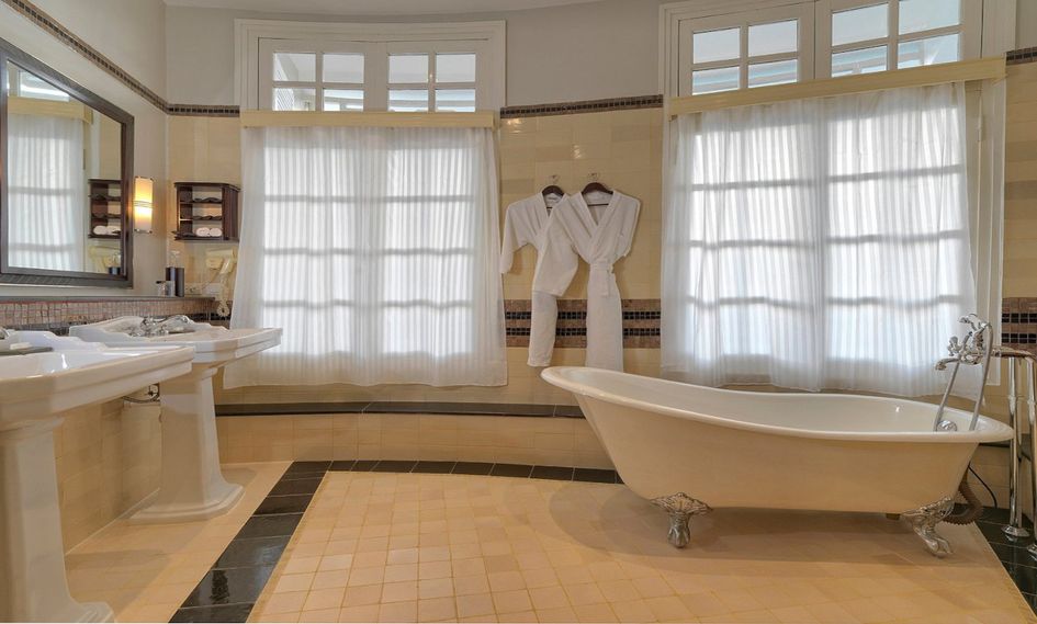 Azerai La Residence, Hue