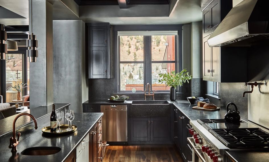 Element 52, Auberge Resorts Collection