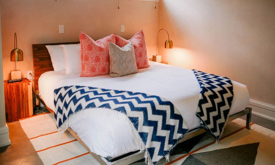 Element 52, Auberge Resorts Collection