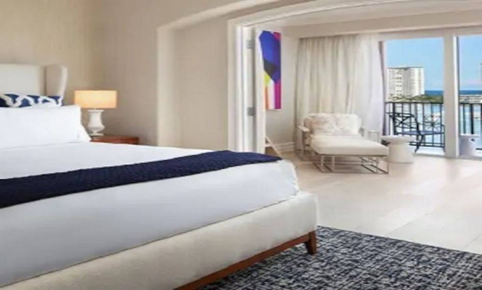 Yacht Club at The Boca Raton