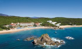 Dreams Huatulco Resort &amp; Spa in Huatulco, Mexico