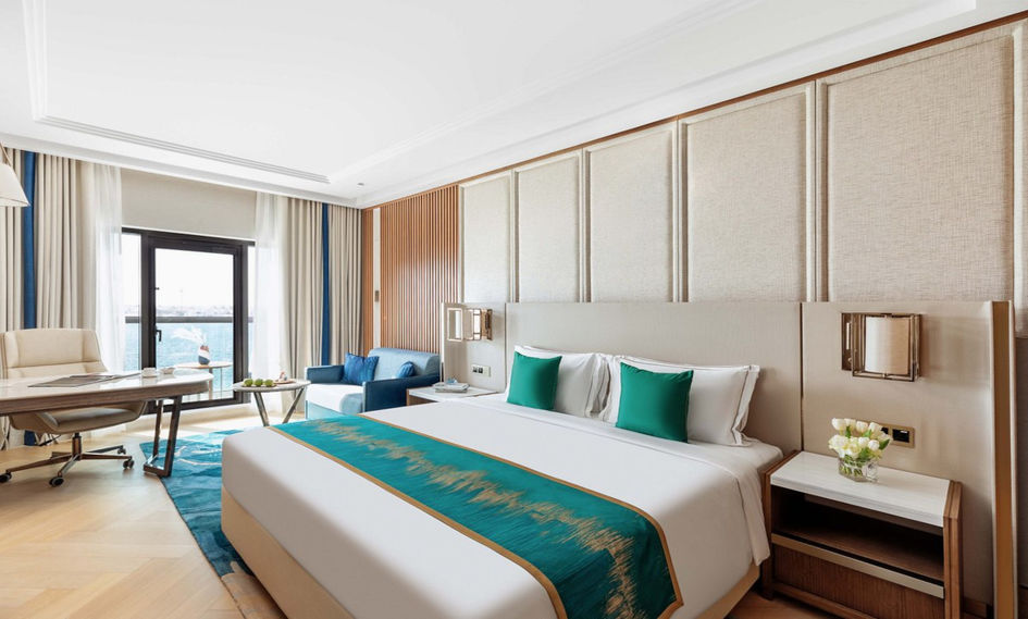 Taj Exotica Resort & Spa, The Palm, Dubai