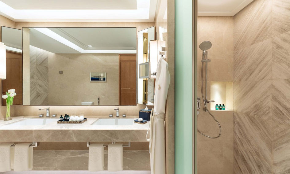 Taj Exotica Resort & Spa, The Palm, Dubai