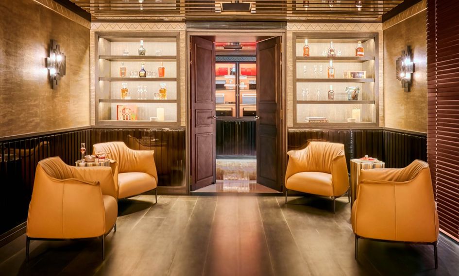 Carlton Cannes, A Regent Hotel