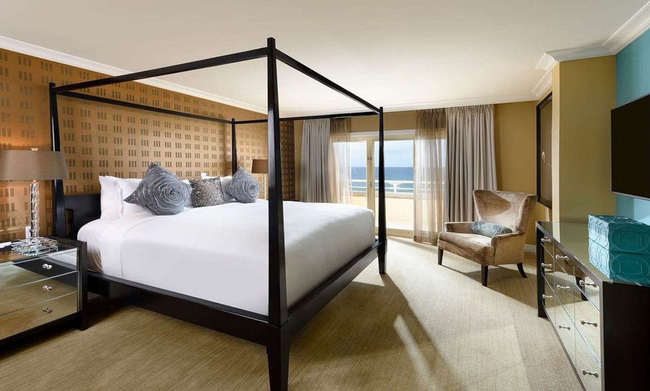 Eau Palm Beach Resort & Spa