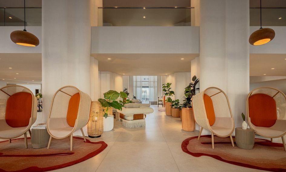 Sandbourne Santa Monica, Autograph Collection