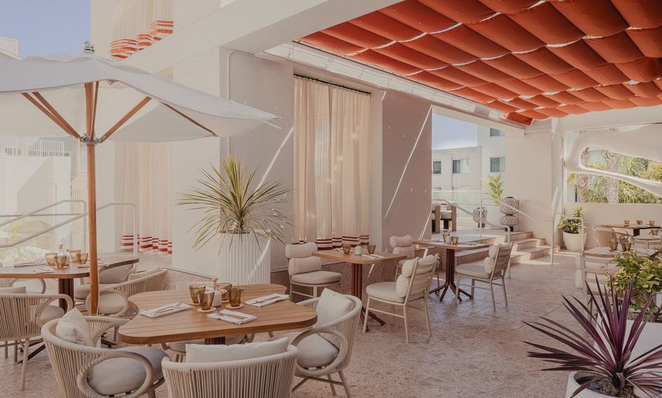 Sandbourne Santa Monica, Autograph Collection