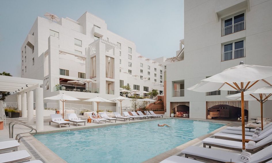 Sandbourne Santa Monica, Autograph Collection