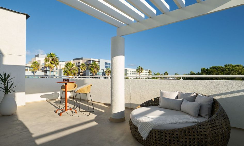 Sandbourne Santa Monica, Autograph Collection