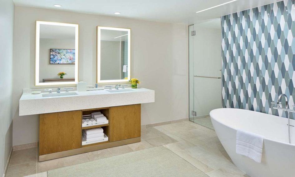 OUTRIGGER Kona Resort & Spa