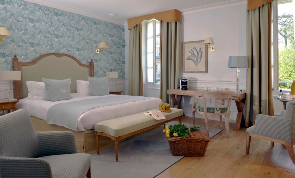 Chateau La Cheneviere