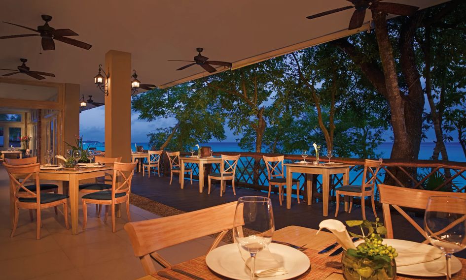 Secrets Aura Cozumel