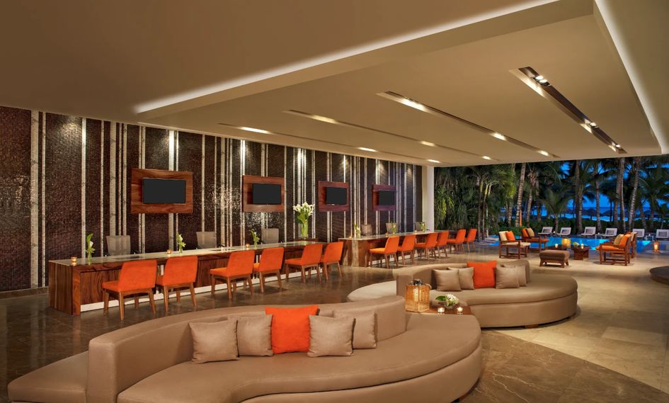 Secrets Aura Cozumel