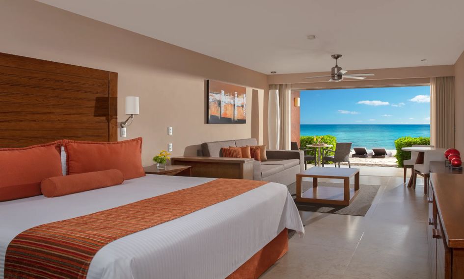 Secrets Aura Cozumel