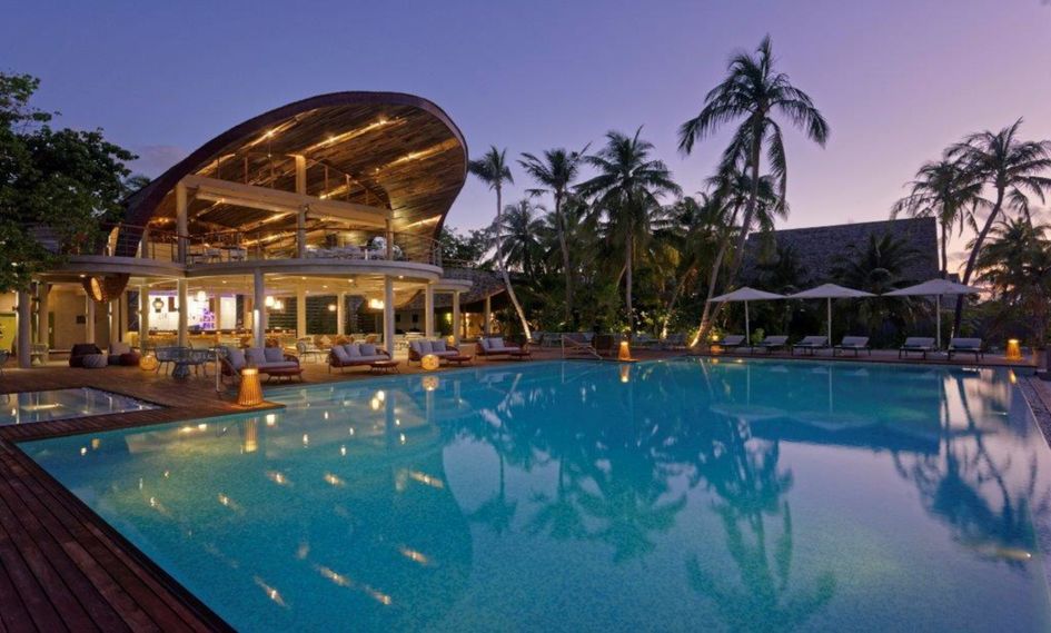 OUTRIGGER Maldives Maafushivaru Resort