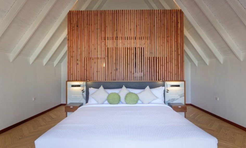 OUTRIGGER Maldives Maafushivaru Resort