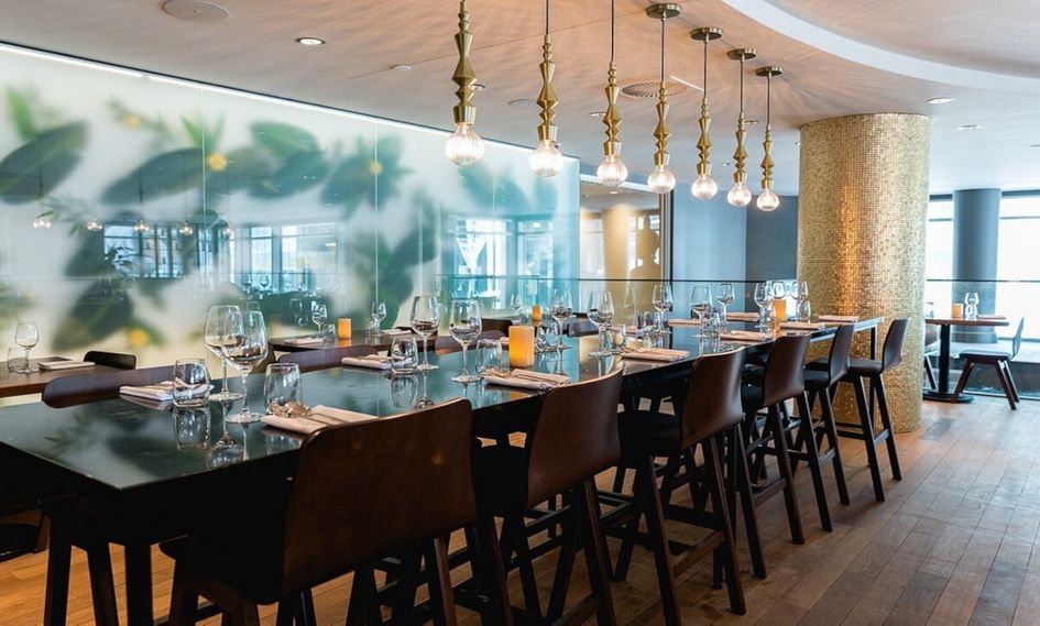 Warwick Le Crystal - Montreal