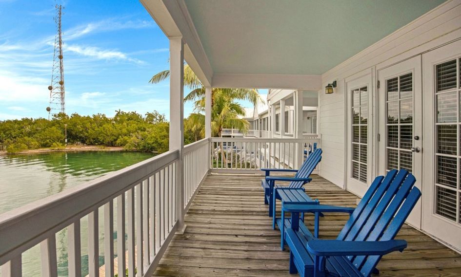 Tranquility Bay Beachfront Resort