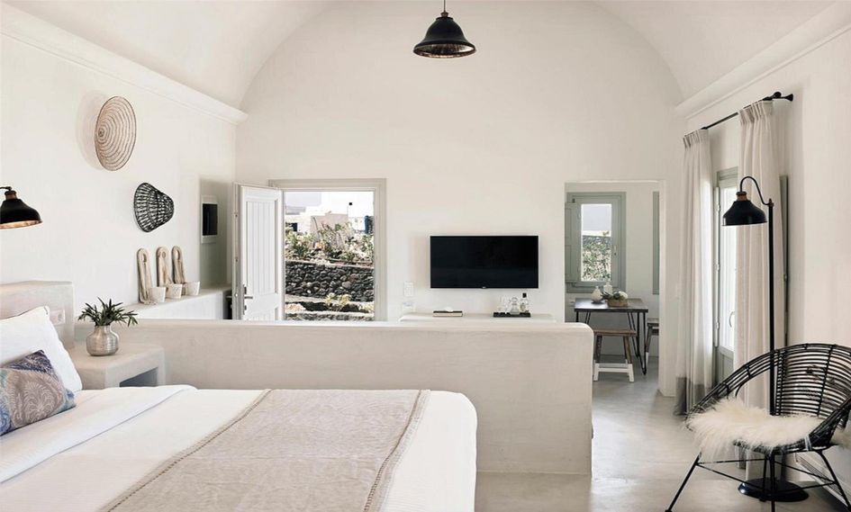 Santo Pure Oia Suites & Villas