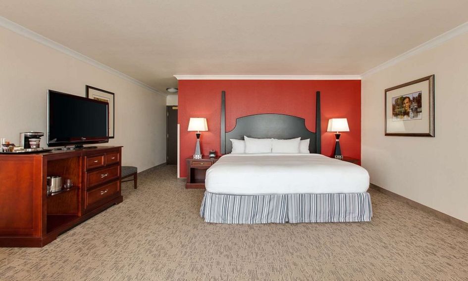 President Abraham Lincoln Springfield - a DoubleTree by Hilton Hotel