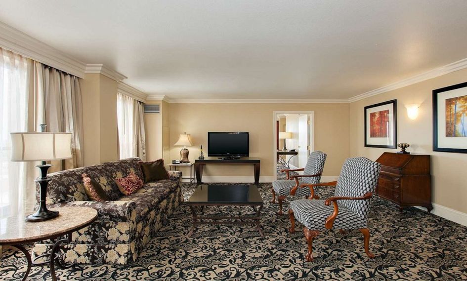 President Abraham Lincoln Springfield - a DoubleTree by Hilton Hotel