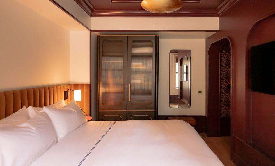 Fidelity Hotel