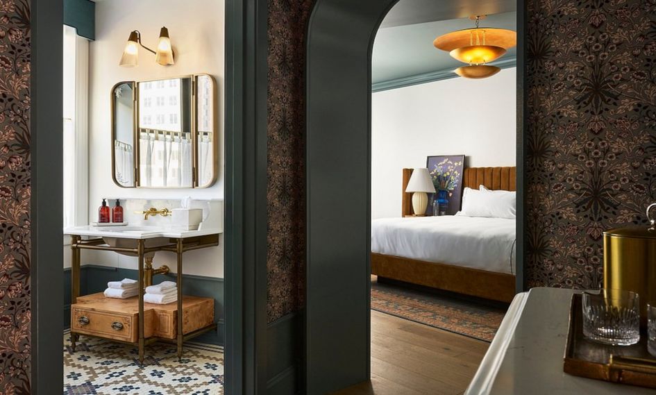Fidelity Hotel