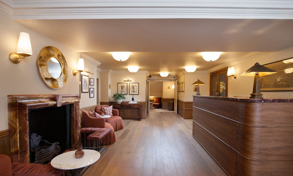 The Capital Hotel, Apartments & Townhouse
