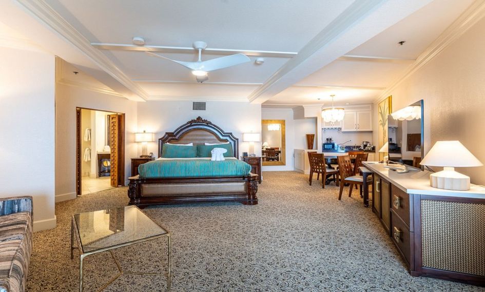 Pacific Terrace Hotel