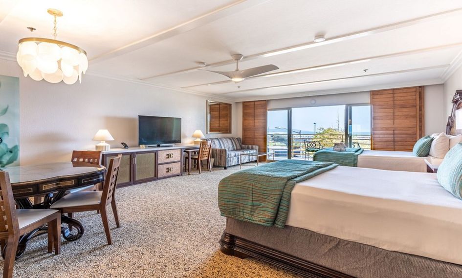 Pacific Terrace Hotel