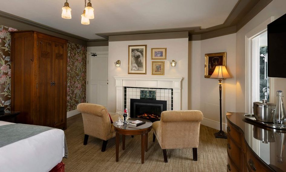 Abigail's Hotel