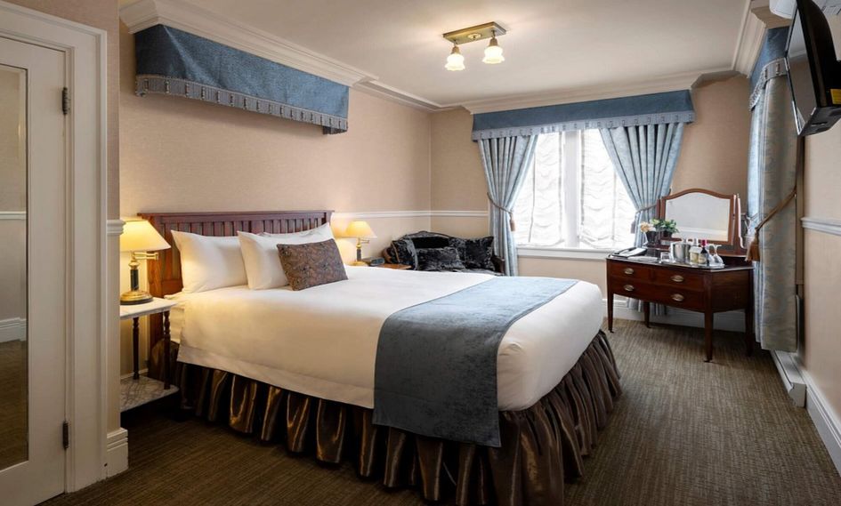 Abigail's Hotel