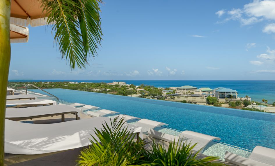 ONE GT Grand Cayman