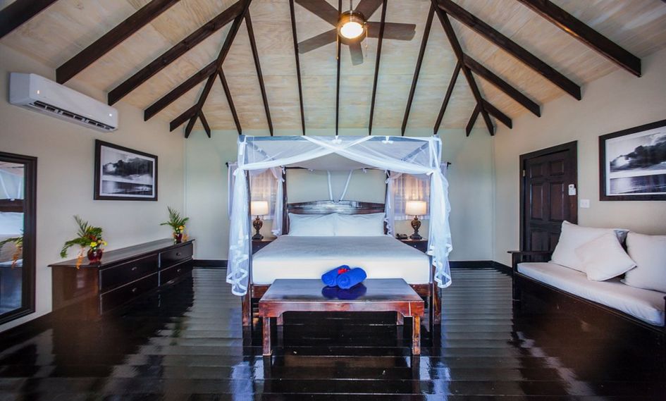 Cocos Hotel