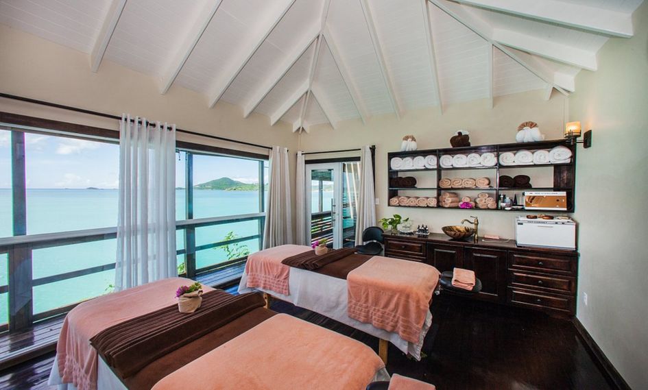 Cocos Hotel