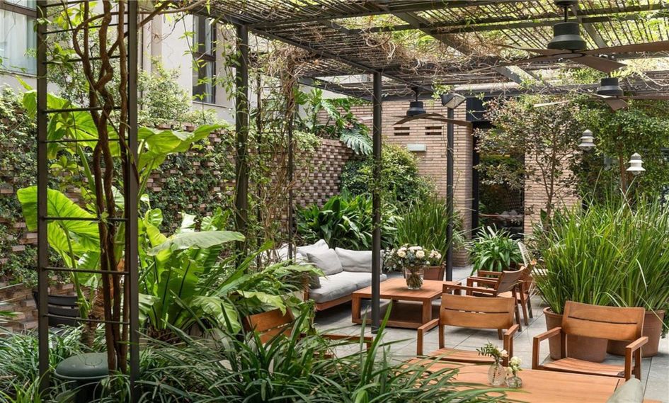 Alexandra Barcelona Hotel, Curio Collection by Hilton