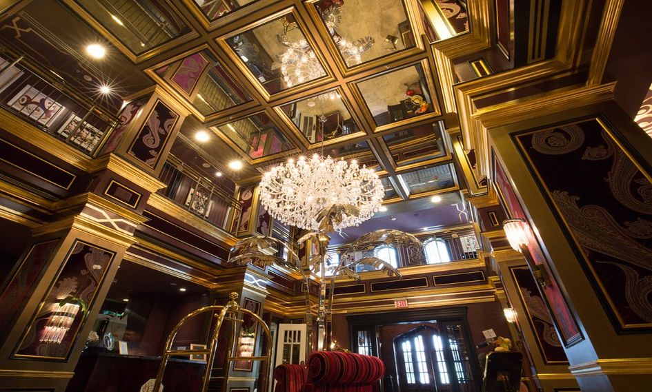 Windsor Arms Hotel