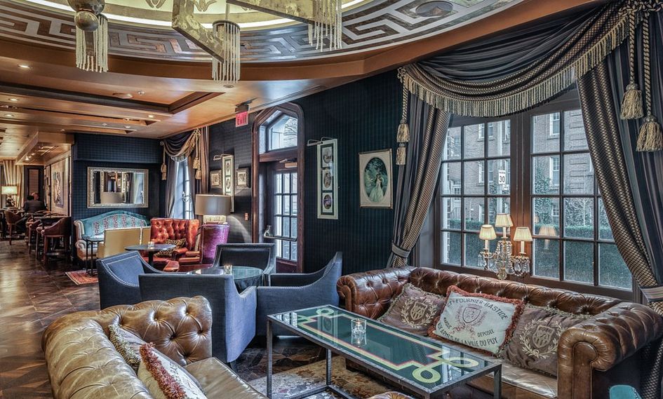 Windsor Arms Hotel