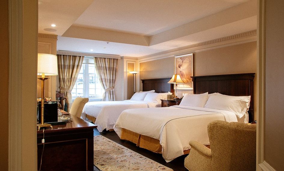 Windsor Arms Hotel